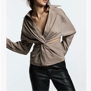 Zara Nude /Tan Waist Cutout Ling Sleeve Collared Collared Shirt Size XS